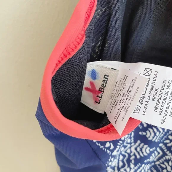 LL Bean blue white pattern one piece swimsuit sz 4 - Picture 5 of 7